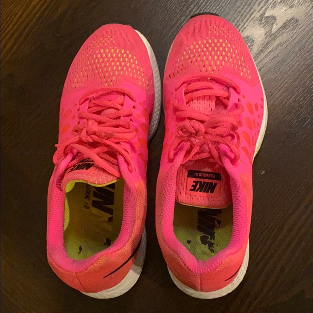 Women’s Pink Nike Pegasus Running Shoes